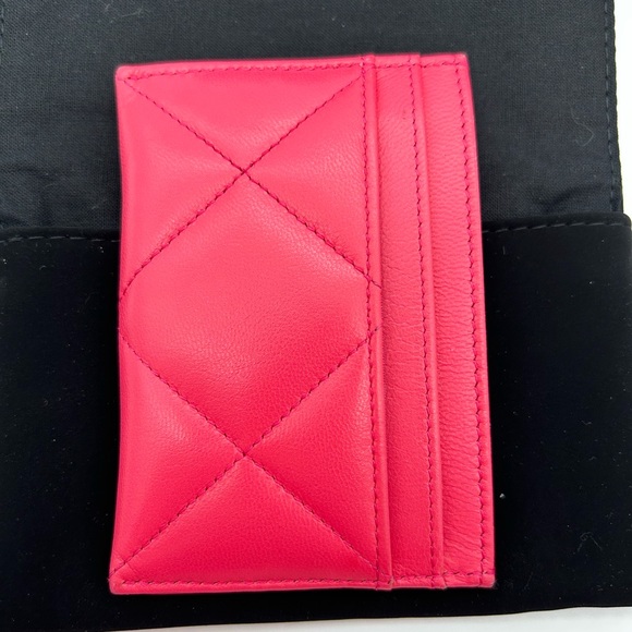 (SOLD) Chanel Lambskin Quilted Chanel 19 Card Holder Rose - Picture 16 of 16